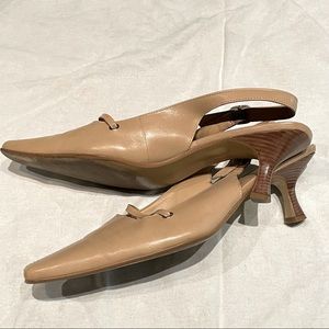 Nine West Kitten Heel, size 10, tan